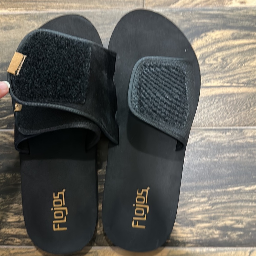 Flojos Slides - Picture 2 of 3